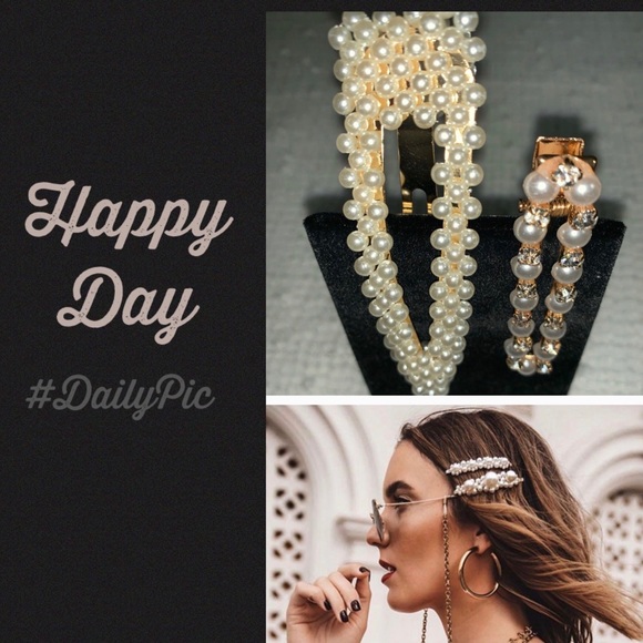 Gold & Pearls Accessories - HAIR CLIP METAL & PEARLS FOR A TRENDY HAIR LOOK